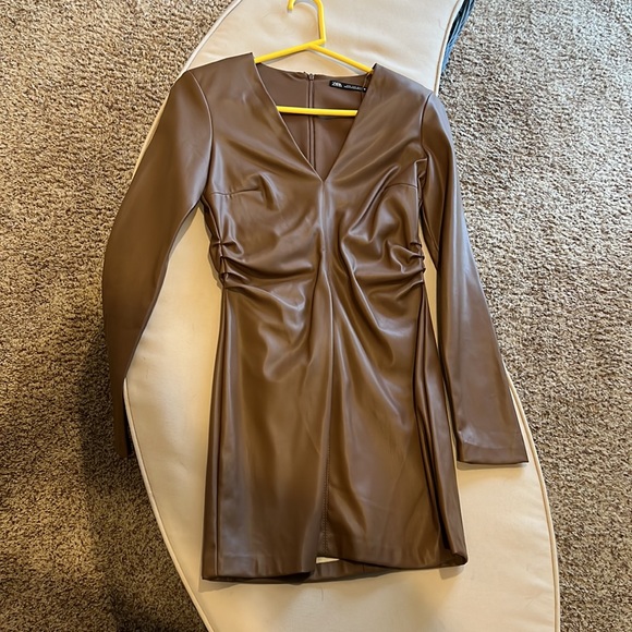 Zara Short Sattin Effect Dress Brown - Picture 3 of 3